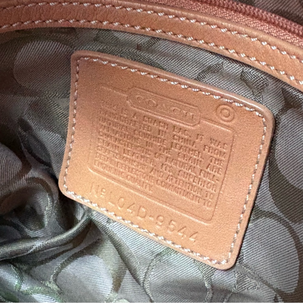 Vintage coach 2004 soho mini buckle bucket tote tan and silver leather purse - Picture 10 of 10